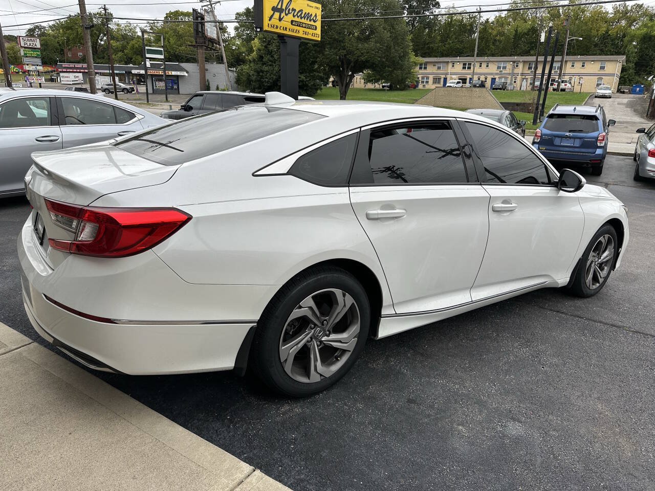Used 2018 Honda Accord EX-L image 6