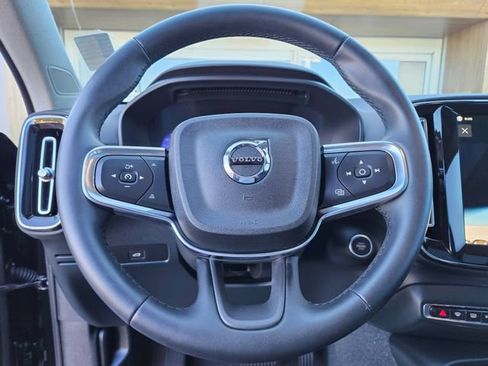 Used 2025 Volvo XC40 B5 Plus w/ Protection Package Premier AWD/4WD image 23