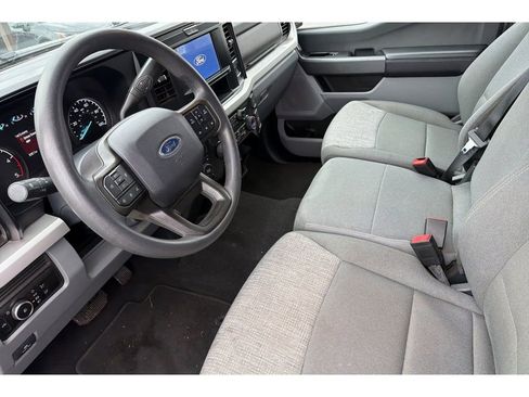 Used 2025 Ford F350 XLT image 12