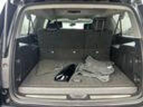 Used 2020 GMC Yukon XL SLT w/ Premium Edition image 18