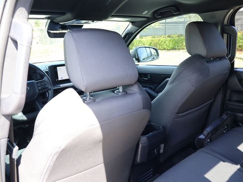 Certified 2025 Toyota Tacoma SR5 image 20