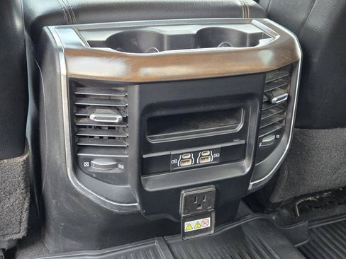 Used 2022 RAM 2500 Laramie AWD/4WD image 16