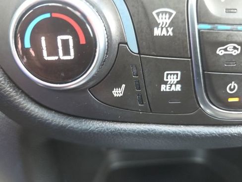Used 2018 Chevrolet Equinox LT w/ Sun & Infotainment Package AWD/4WD image 30