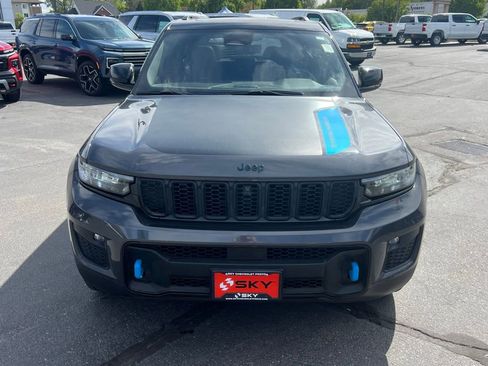 Used 2023 Jeep Grand Cherokee Trailhawk w/ Luxury Tech Group III AWD/4WD image 4
