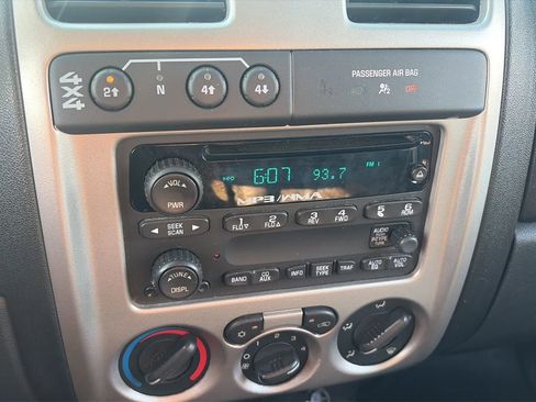 Used 2008 Chevrolet Colorado LT w/ LT Preferred Equipment Group AWD/4WD image 28