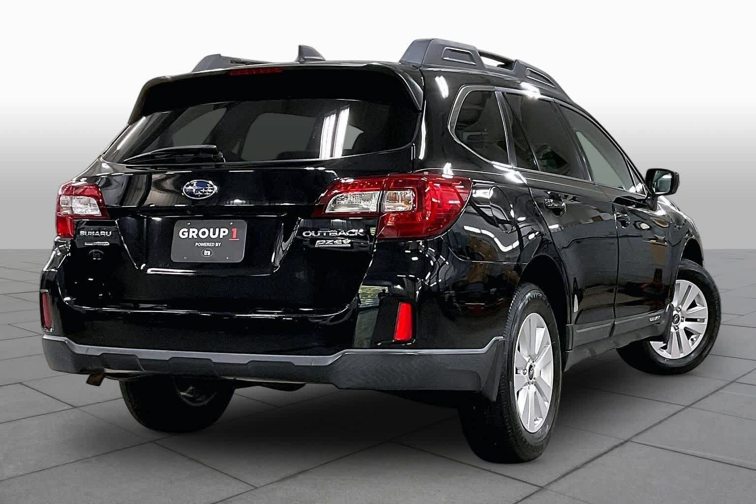 Used 2017 Subaru Outback 2.5i Premium AWD/4WD image 13