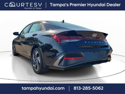New 2026 Hyundai Elantra Limited image 4