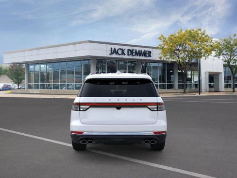 Used 2026 Lincoln Aviator AWD image 5