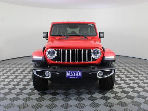 Used 2025 Jeep Wrangler Unlimited Sahara w/ Safety Group AWD/4WD image 25