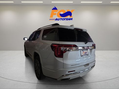 Used 2023 GMC Acadia Denali w/ Denali Ultimate Package FWD image 3