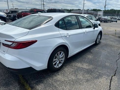 Used 2025 Toyota Camry LE w/ Convenience Package FWD image 22