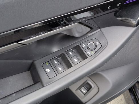Used 2024 BMW 530i w/ M Sport Package RWD image 15