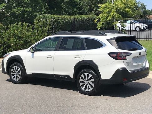 Certified 2024 Subaru Outback Premium AWD/4WD image 4