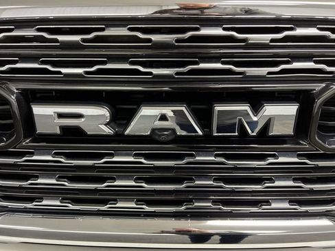 Used 2023 RAM 3500 Limited image 32