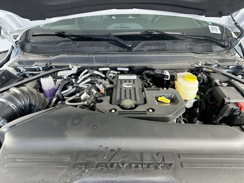 New 2026 RAM 3500 Tradesman AWD/4WD image 17