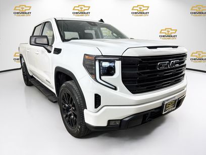Used 2024 GMC Sierra 1500 Elevation w/ LPO, Elevation Black Package