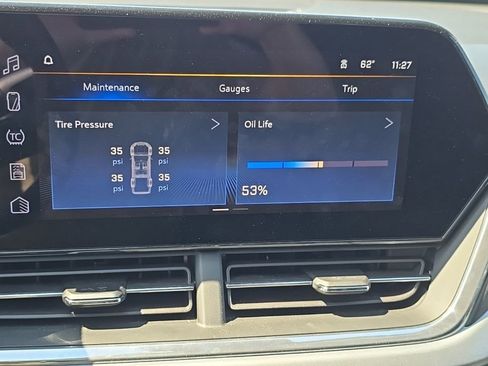 Used 2025 Chevrolet Trax LT w/ LT Convenience Package FWD image 29