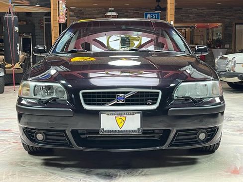 Used 2004 Volvo S60 R AWD/4WD image 2