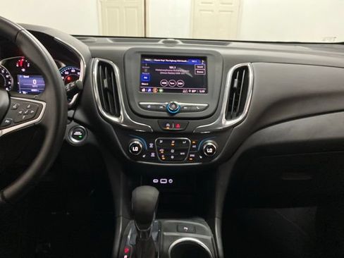 Used 2022 Chevrolet Equinox LT FWD image 15