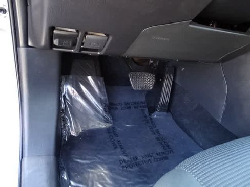 Certified 2025 Toyota RAV4 LE FWD image 15
