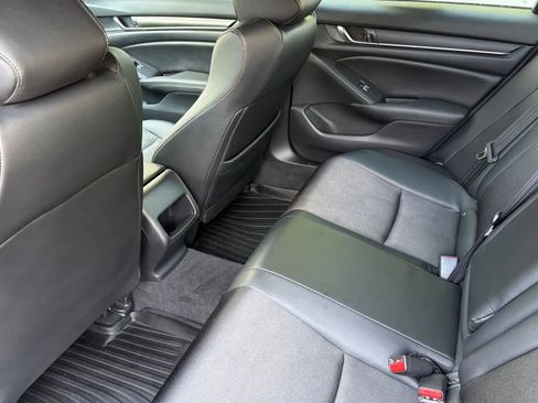 Used 2022 Honda Accord Sport image 4