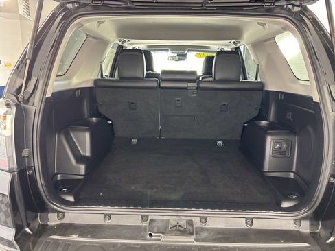 Used 2023 Toyota 4Runner Limited AWD/4WD image 35