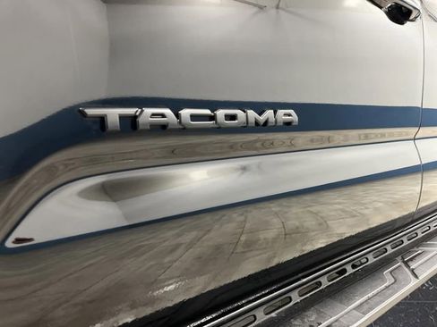 Used 2023 Toyota Tacoma TRD Sport image 36