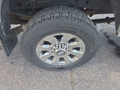 Used 2019 Ford F250 XLT w/ XLT Premium Package AWD/4WD image 37
