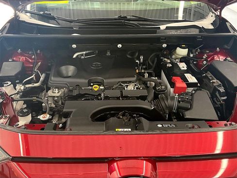 Used 2020 Toyota RAV4 LE w/ All Weather Liner Package image 28