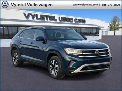 Certified 2023 Volkswagen Atlas Cross Sport SE image 1