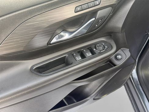 Used 2019 GMC Terrain SLT w/ Preferred Package image 6