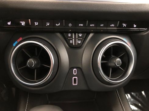 Used 2023 Chevrolet Blazer LT w/ LPO, Black Grille Bar Package AWD/4WD image 16