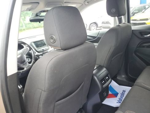 Used 2019 Chevrolet Equinox LT FWD image 14