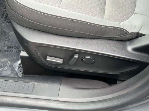 Used 2023 Ford Escape Active image 19