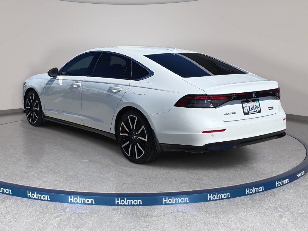 Used 2024 Honda Accord Touring image 8