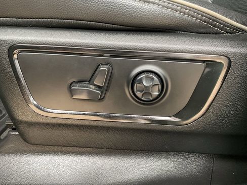 Used 2023 RAM 1500 Limited AWD/4WD image 9