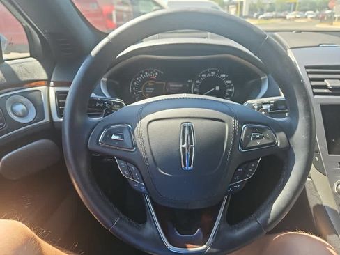 Used 2019 Lincoln MKZ Reserve w/ Luxury Package AWD/4WD image 13