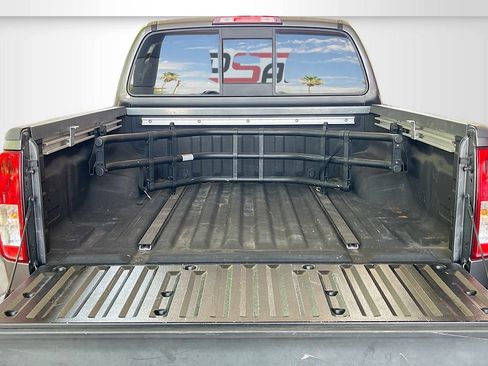 Used 2021 Nissan Frontier SV w/ Midnight Edition Floor Mats RWD image 24