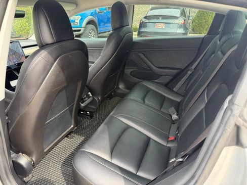 Used 2018 Tesla Model 3 Long Range AWD/4WD image 14