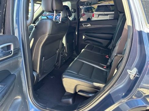 Used 2020 Jeep Grand Cherokee Limited AWD/4WD image 13