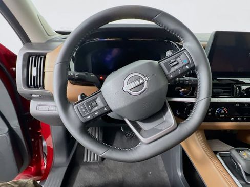 New 2026 Nissan Pathfinder Platinum AWD/4WD image 9