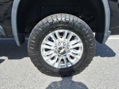 Used 2021 Chevrolet Silverado 3500 High Country AWD/4WD image 14