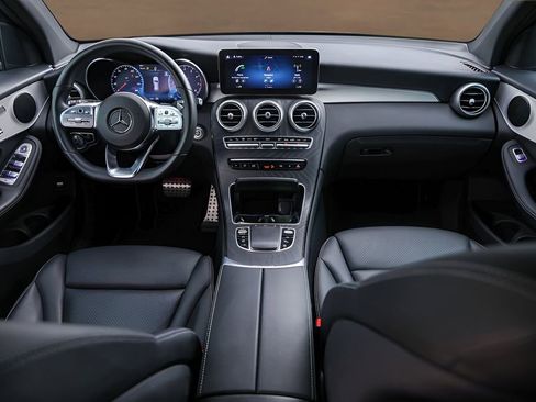 Used 2022 Mercedes-Benz GLC 300 GLC 300 image 27