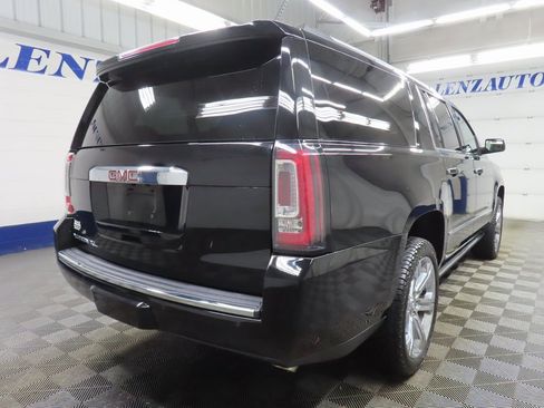 Used 2020 GMC Yukon XL Denali w/ Denali Ultimate Package image 4