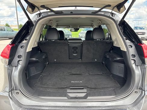 Used 2018 Nissan Rogue SL FWD image 8