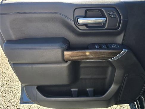 Used 2019 Chevrolet Silverado 1500 LT w/ Texas Edition image 9