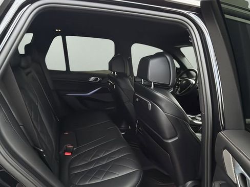 Used 2024 BMW X5 xDrive40i w/ Premium Package image 13