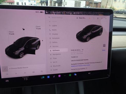 Used 2021 Tesla Model Y Long Range AWD/4WD image 22