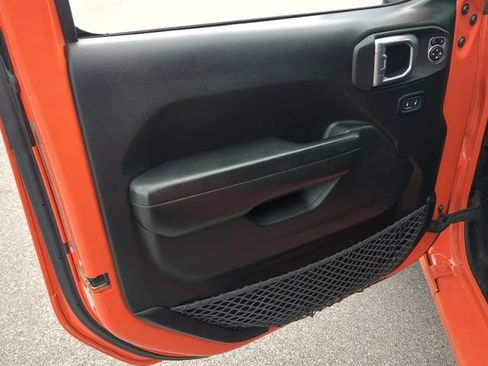 Used 2020 Jeep Wrangler Sport AWD/4WD image 12