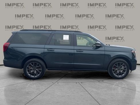 Used 2025 Ford Expedition Max Platinum w/ Stealth Performance Package AWD/4WD image 6